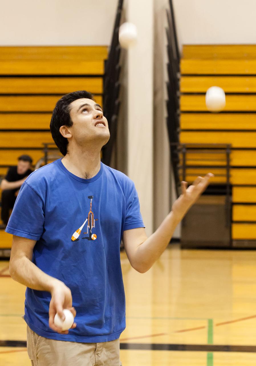 corey-juggling
